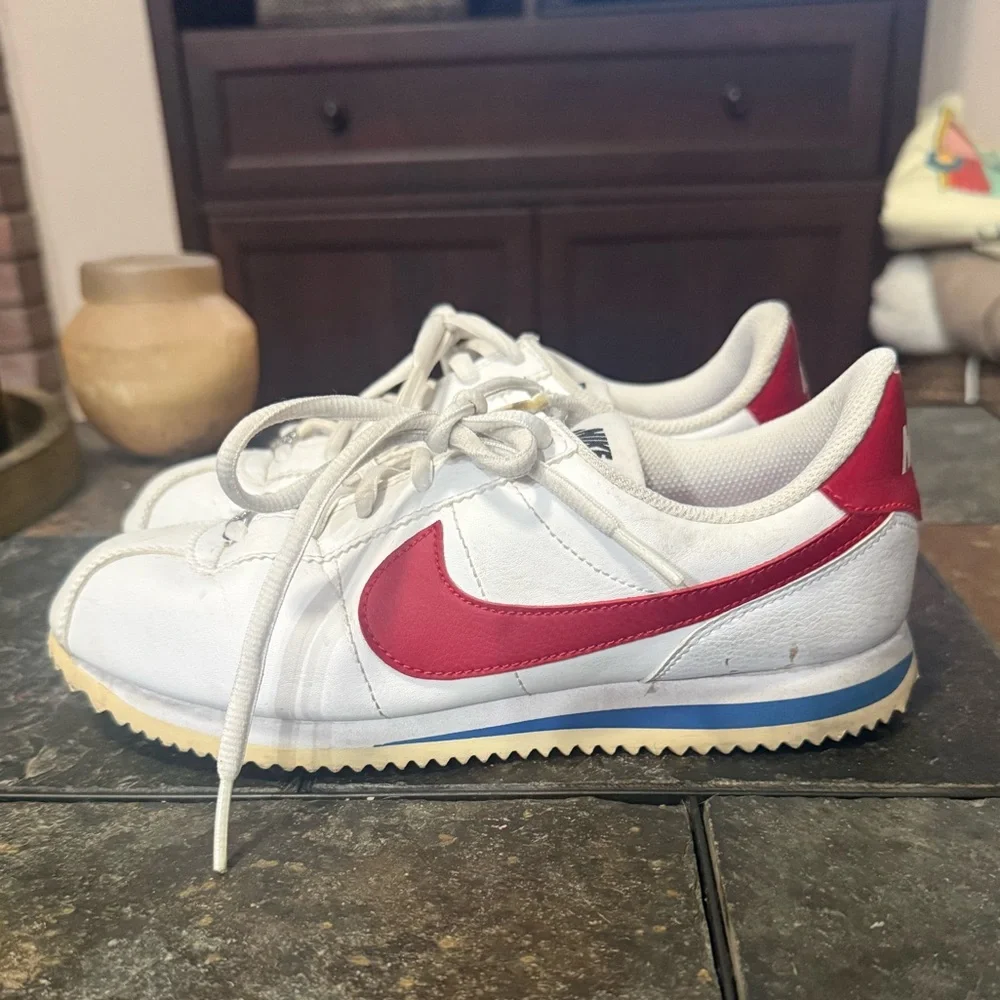 Classic Nike Cortez- White with Red Swoosh 5Y